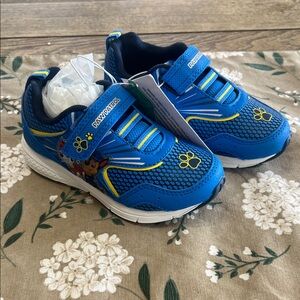 Paw Patrol Blue Yellow Light Up Kids Sneakers Size 9 Brand New With Tags